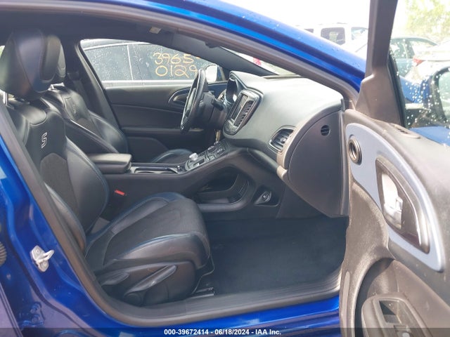 1C3CCCBG0FN736145 Chrysler 200 S