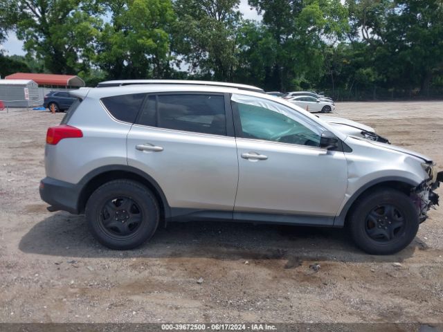 2T3ZFREV6EW084746 Toyota RAV4 LE