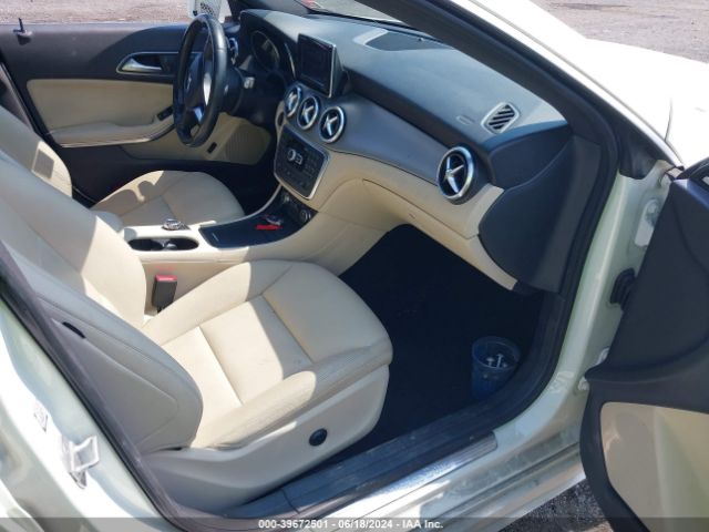 WDDSJ4GB4EN148818 Mercedes-Benz CLA 250 4MATIC