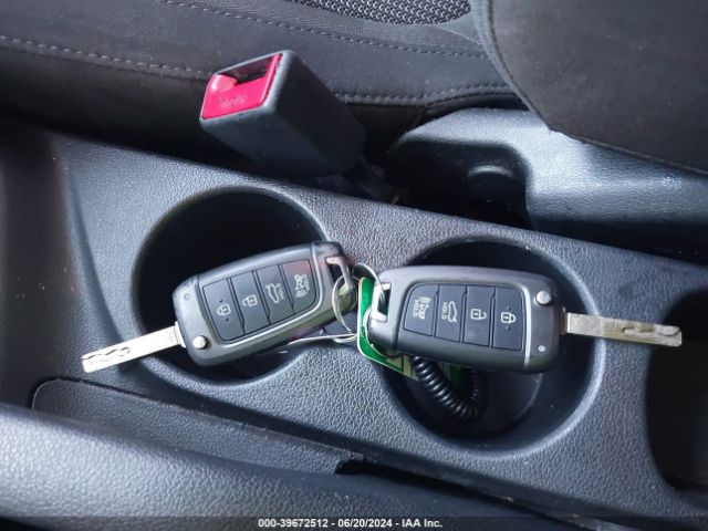 3KPC24A31KE077624 Hyundai ACCENT SE
