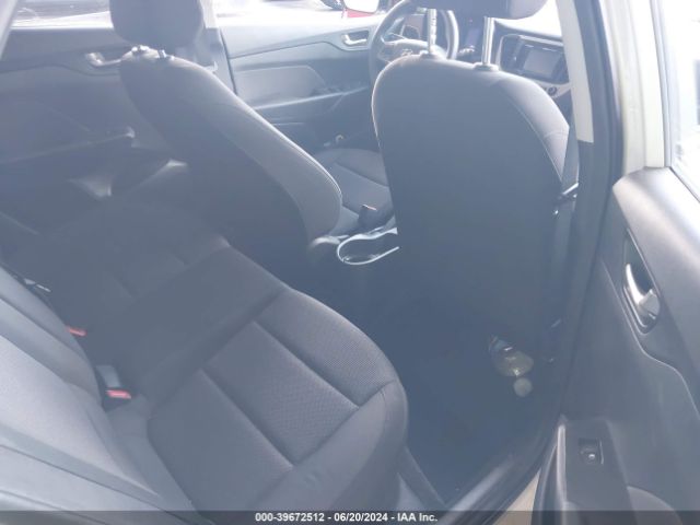 3KPC24A31KE077624 Hyundai ACCENT SE