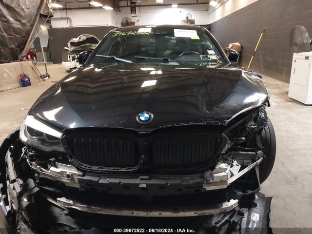 WBAJE7C31HG889685 BMW 540i Xdrive