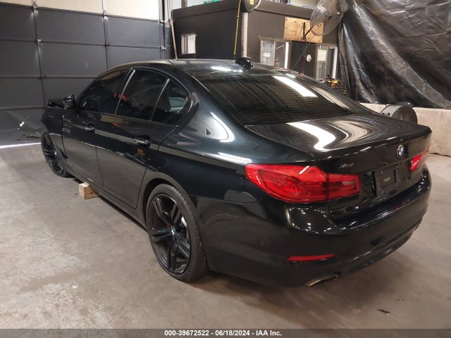 WBAJE7C31HG889685 BMW 540i Xdrive