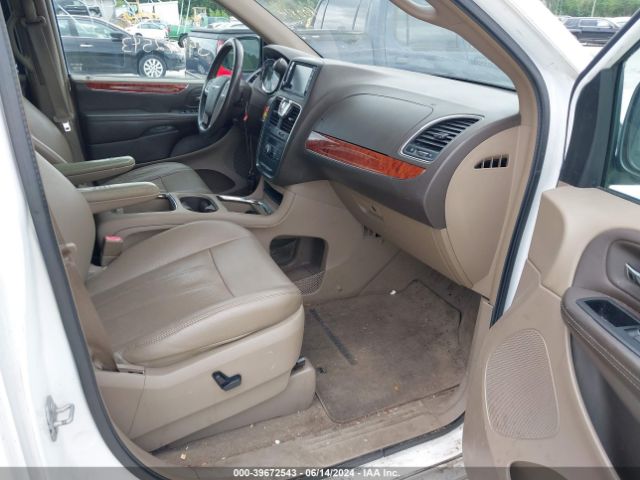 2C4RC1CG2FR522348 Chrysler Town & Country Touring-l