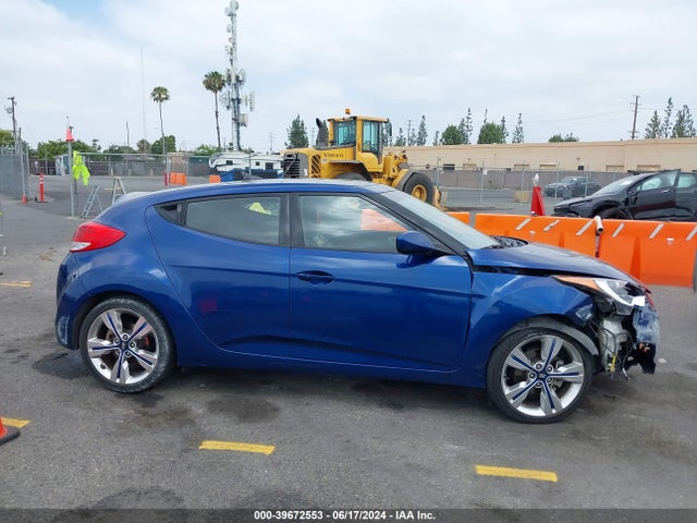 Hyundai Veloster Value Edition 2017 KMHTC6AD2HU314127 Image 13