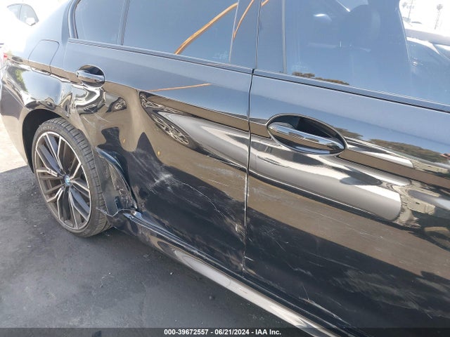 WBA13AG06PCM95592 BMW 530e