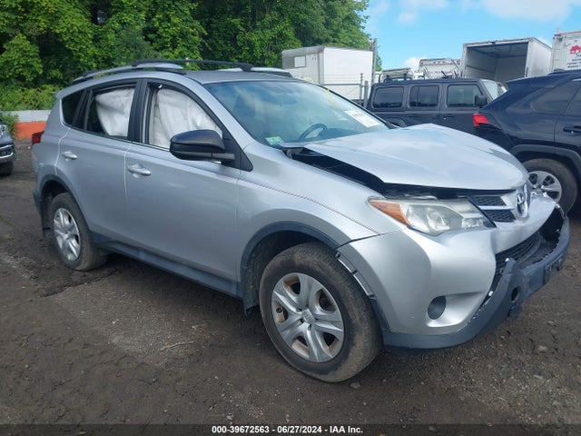 Toyota RAV4 LE 2015 2T3BFREV7FW241705 main image