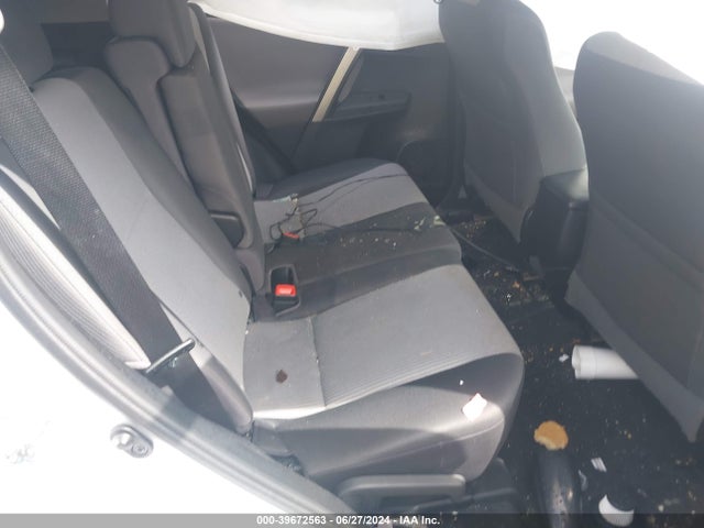 Toyota RAV4 LE 2015 2T3BFREV7FW241705 Image 8