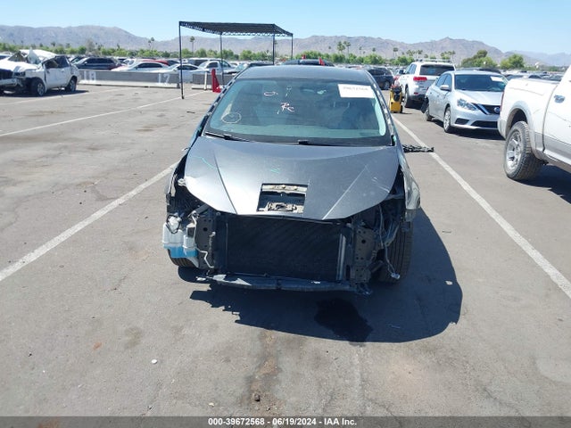 Toyota Prius Two Eco 2016 JTDKARFU4G3018840 Image 13