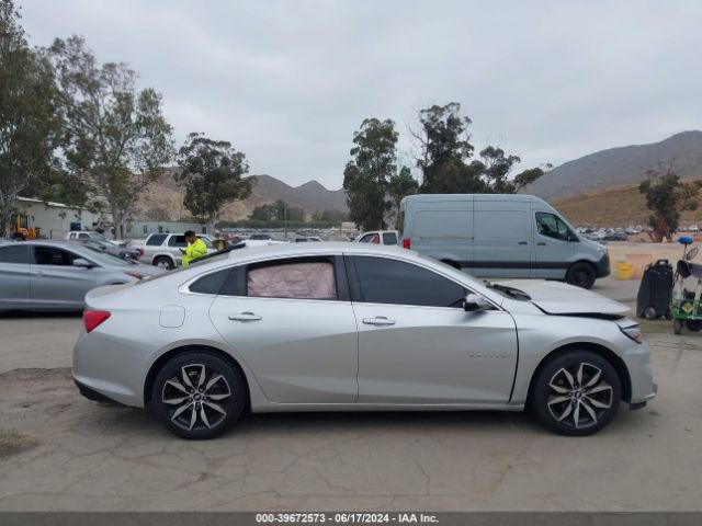 1G1ZE5ST8HF284119 Chevrolet MALIBU 1LT