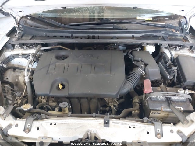 Toyota COROLLA SE 2017 5YFBURHE4HP656074 Image 10
