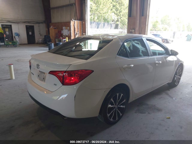 Toyota COROLLA SE 2017 5YFBURHE4HP656074 Image 4