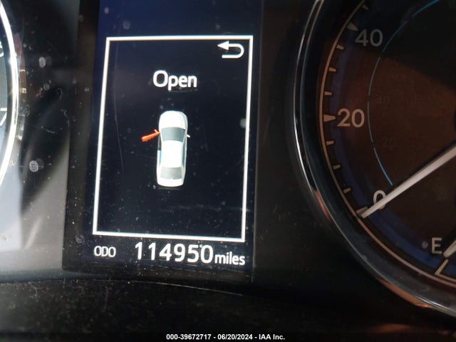 Toyota COROLLA SE 2017 5YFBURHE4HP656074 Image 7