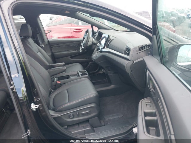 5FNRL6H72RB033888 Honda Odyssey Sport