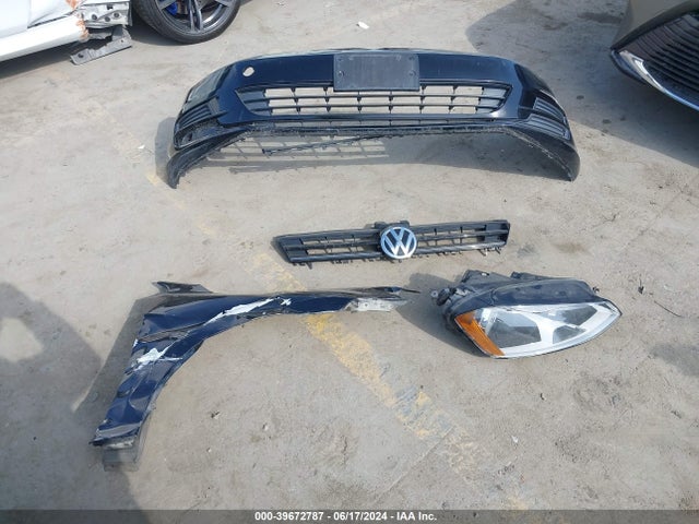 3VW217AU3FM056842 Volkswagen Golf Tsi S 4-door