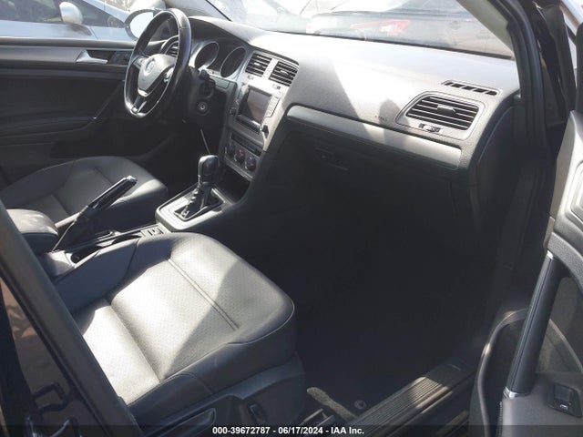 3VW217AU3FM056842 Volkswagen Golf Tsi S 4-door
