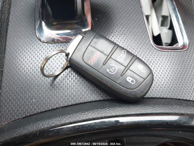 Chrysler 300 300s 2014 2C3CCAGG4EH139066 Image 11
