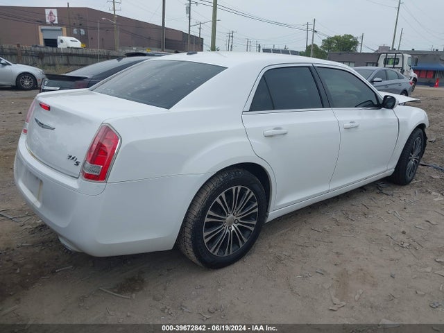 2C3CCAGG4EH139066 Chrysler 300 300s