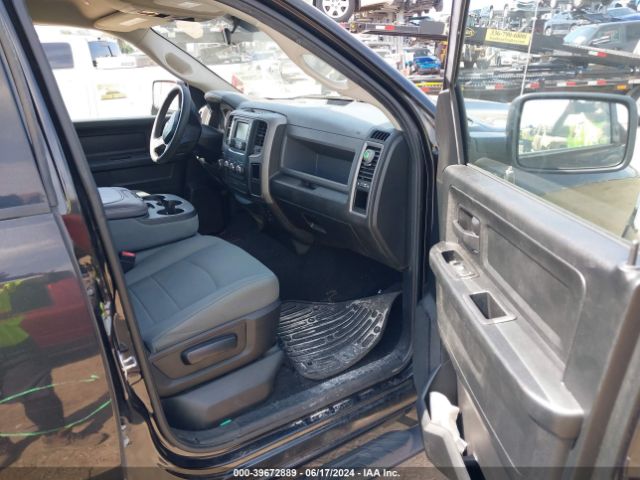 1C6RR6KM6JS112508 RAM 1500 Tradesman  4x2 5'7 Box