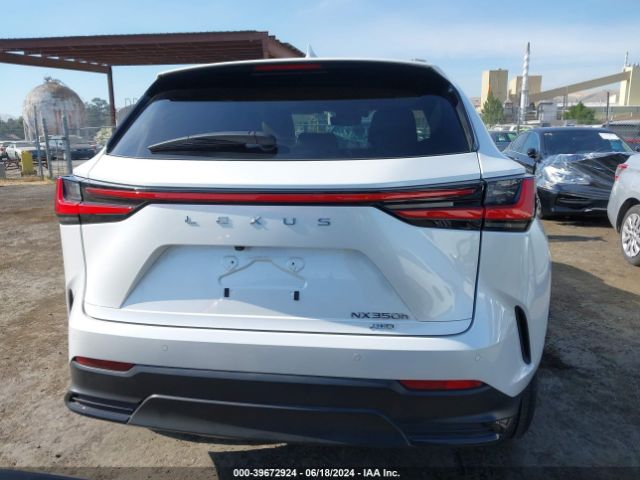 2T2GKCEZ8RC019105 Lexus Nx 350h Premium