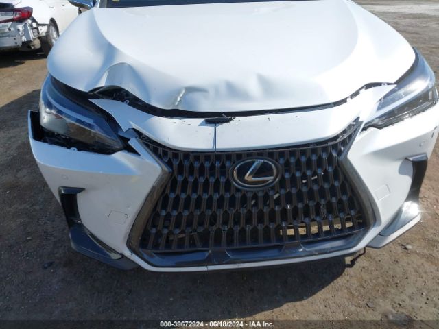 2T2GKCEZ8RC019105 Lexus Nx 350h Premium