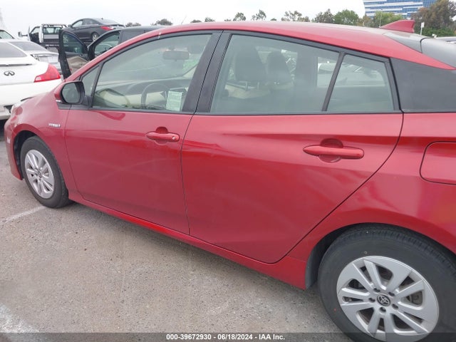 Toyota Prius Two 2016 JTDKBRFU1G3513459 Image 14