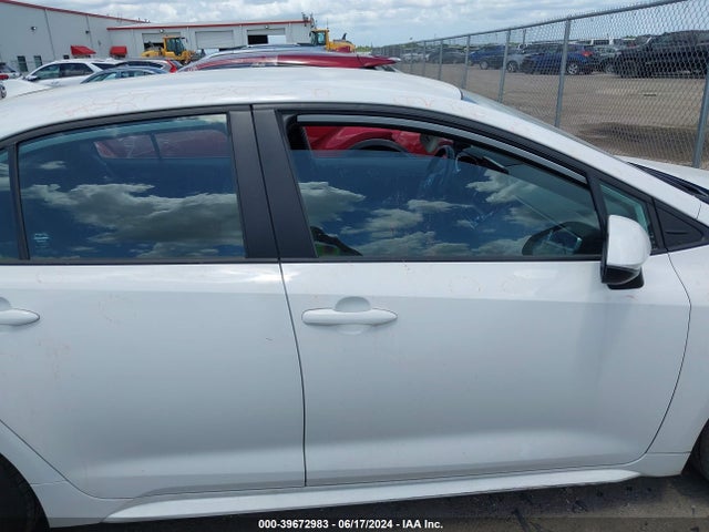 Toyota COROLLA LE 2022 5YFEPMAE0NP276484 Image 13