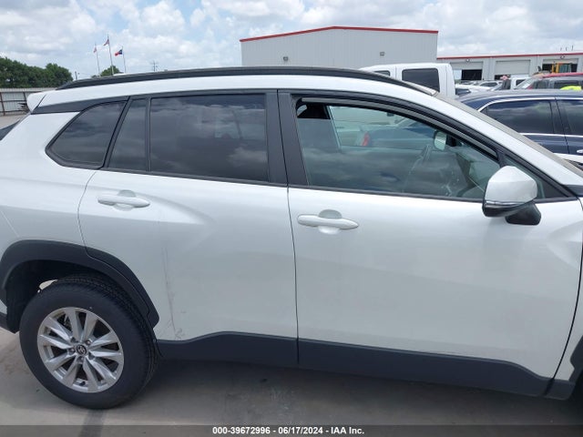 Toyota Corolla Cross Le 2022 7MUCAAAG4NV029779 Image 13