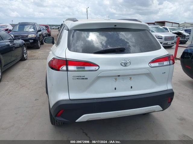 Toyota Corolla Cross Le 2022 7MUCAAAG4NV029779 Image 16