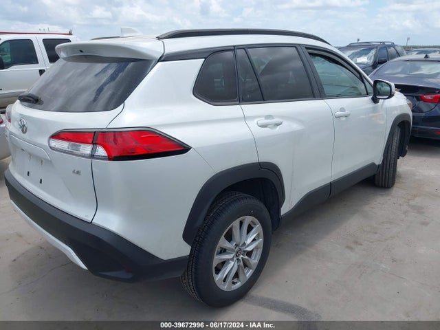 Toyota Corolla Cross Le 2022 7MUCAAAG4NV029779 Image 4