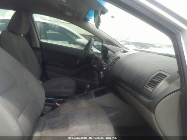 KNAFX4A65F5404033 KIA FORTE LX