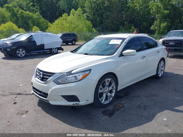 Nissan Altima 2.5 Sv 2017 1N4AL3AP7HC160790 Image 2