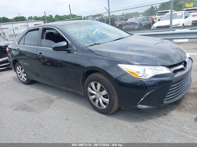 Toyota CAMRY LE 2015 4T4BF1FK4FR515978 zdjęcie główne