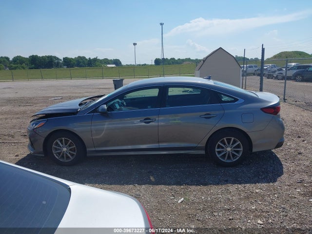Hyundai SONATA SE 2018 5NPE24AF0JH619809 Image 15