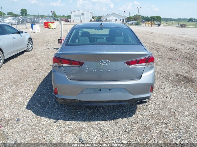 Hyundai SONATA SE 2018 5NPE24AF0JH619809 Image 17