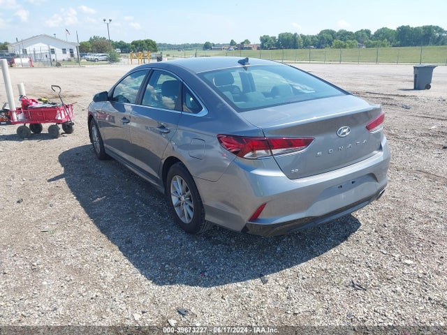 Hyundai SONATA SE 2018 5NPE24AF0JH619809 Image 3