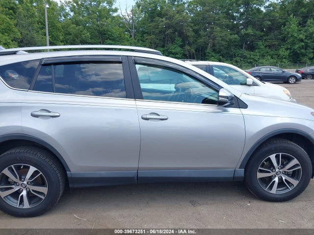 Toyota Rav4 Xle 2017 2T3WFREV2HW347676 Image 13
