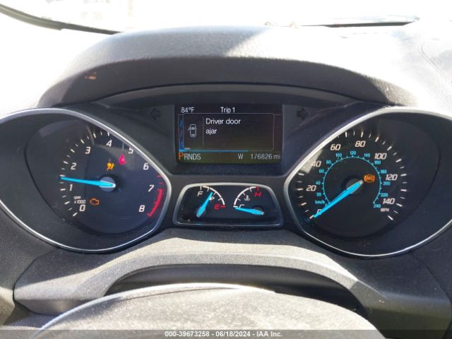 1FMCU0J98EUB59763 Ford Escape Titanium