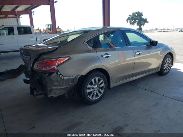 Nissan Altima 2015 1N4AL3AP4FC236091 Image 16