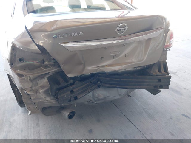 Nissan Altima 2015 1N4AL3AP4FC236091 Image 18