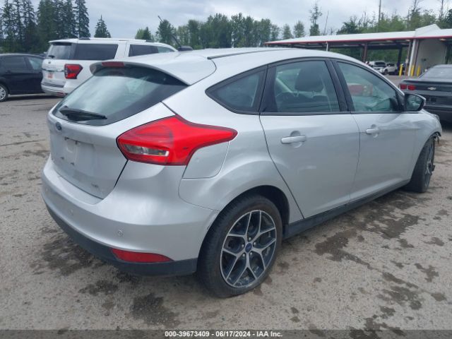 1FADP3M22HL329440 Ford FOCUS SEL