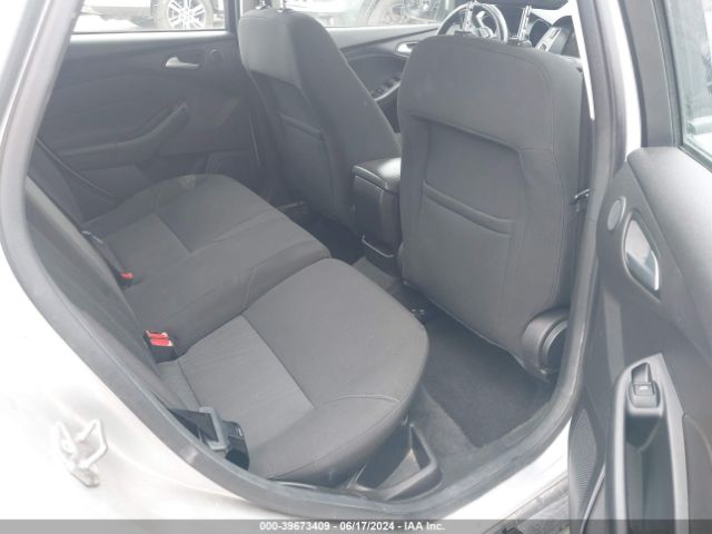 1FADP3M22HL329440 Ford FOCUS SEL