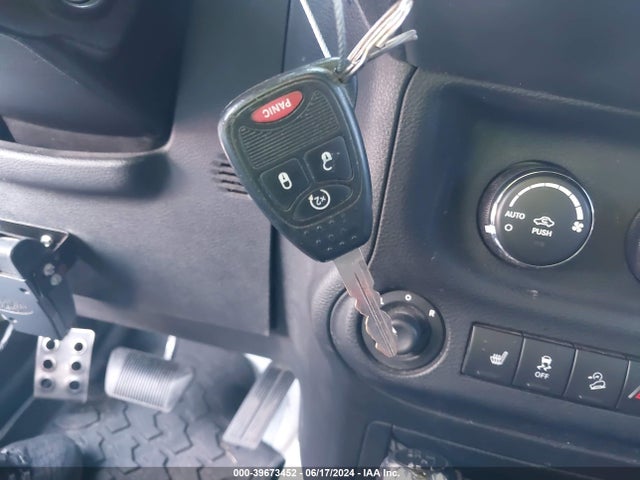 1C4BJWFG8EL166866 Jeep Wrangler Unlimited Rubicon
