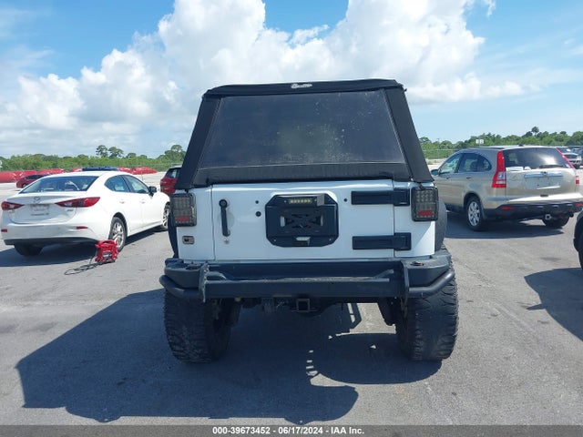 1C4BJWFG8EL166866 Jeep Wrangler Unlimited Rubicon