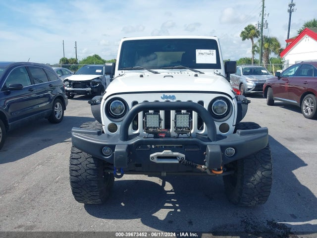 1C4BJWFG8EL166866 Jeep Wrangler Unlimited Rubicon