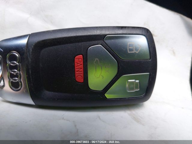 WAUGMAF45KN018130 Audi A4 40 Premium/40 Titanium Premium