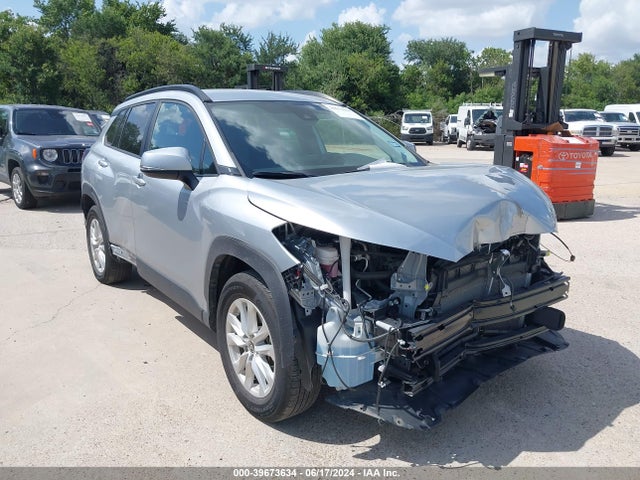 Toyota Corolla Cross Le 2022 7MUCAABG9NV035088 zdjęcie główne