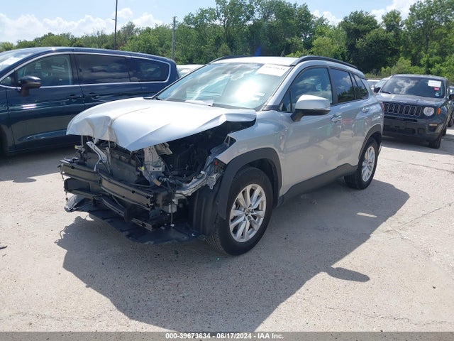 Toyota Corolla Cross Le 2022 7MUCAABG9NV035088 Image 2