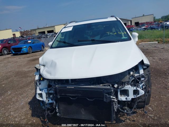 2C4RC1EG1JR353753 Chrysler Pacifica Touring L Plus