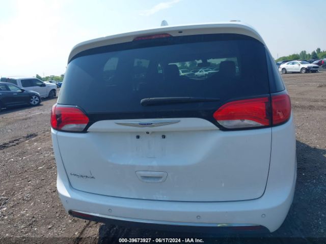 2C4RC1EG1JR353753 Chrysler Pacifica Touring L Plus
